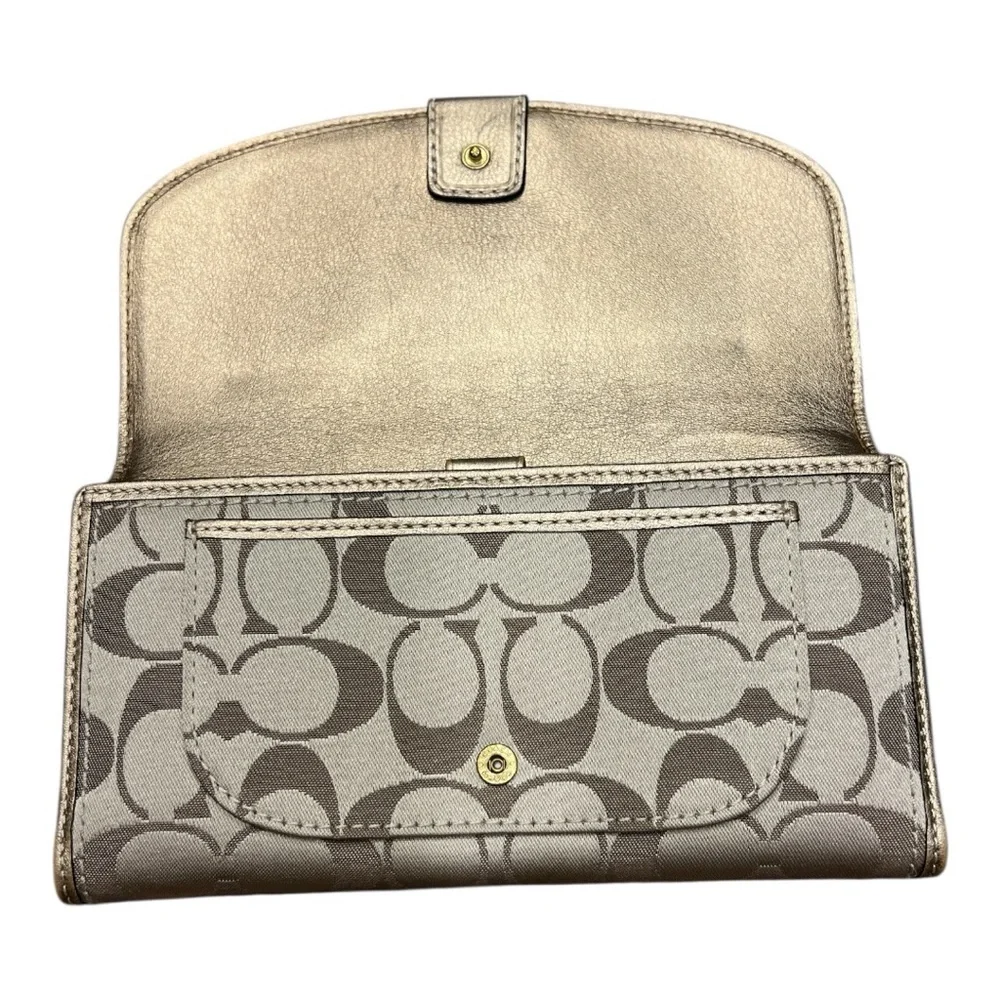 New Coach Khaki Gold Soho Lux Signature and Leather Checkbook Wallet 42060 New